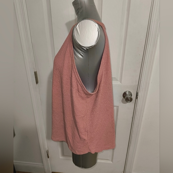 Universal Thread Pink Sleeveless Relaxed Tank Top - Picture 2 of 4